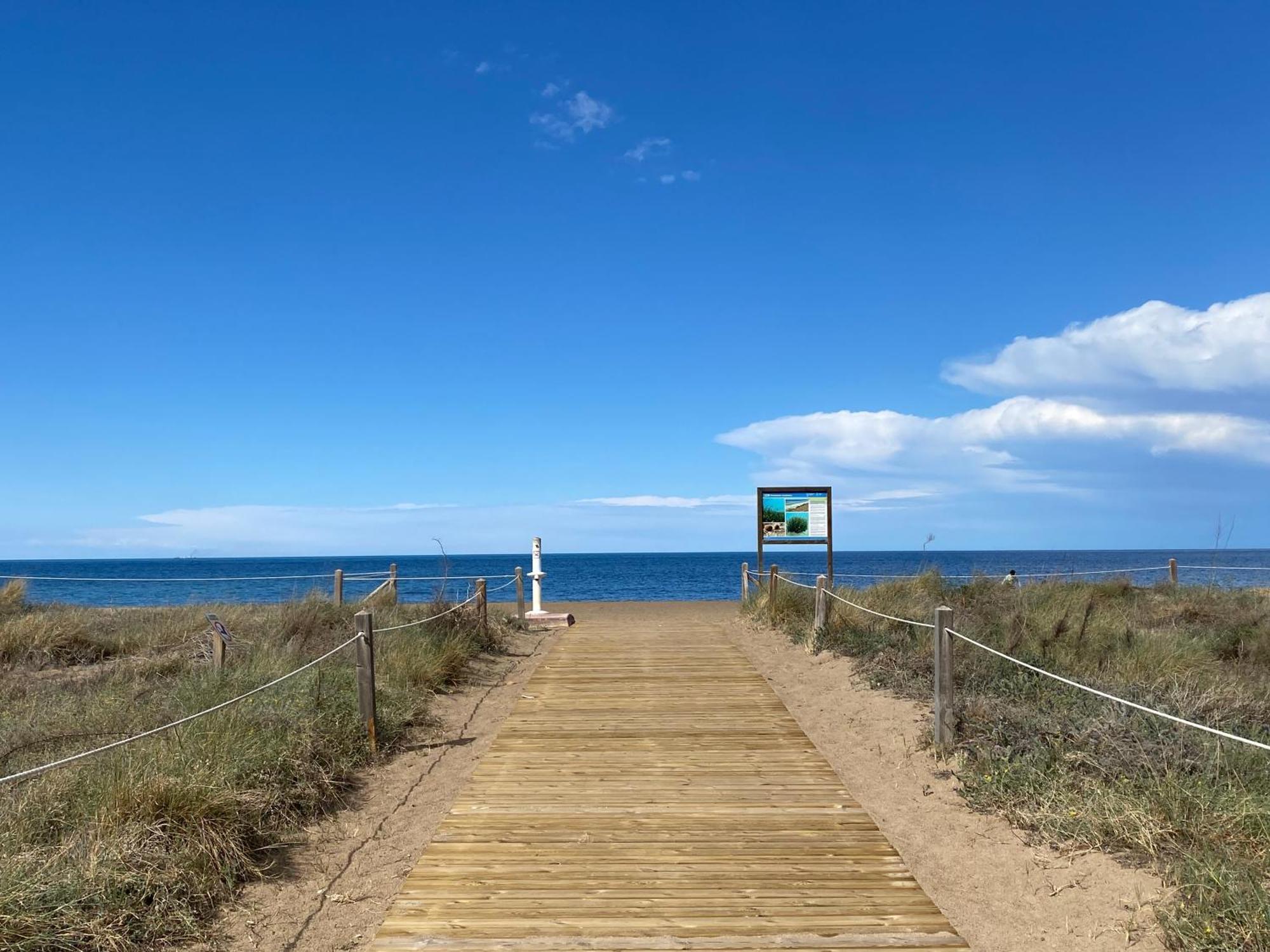 Piso Nuevo Primera Linea A Pie De Playa Дения Экстерьер фото